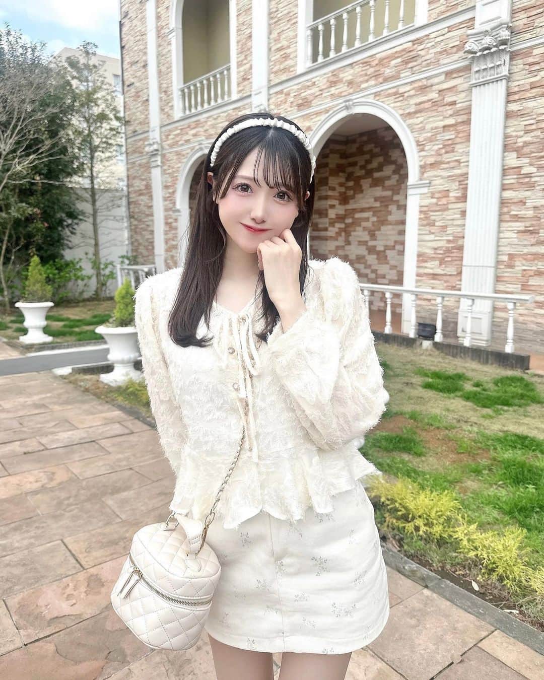 田口未彩のインスタグラム：「♡  トップス♡ @gigi_viora_official  ボトムス♡ @epineofficial   .」