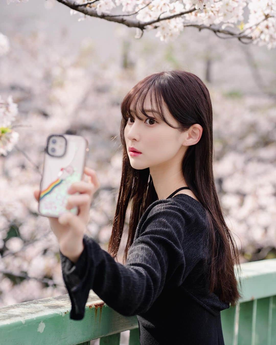 masayuki nittaのインスタグラム：「. 🌸🤳」