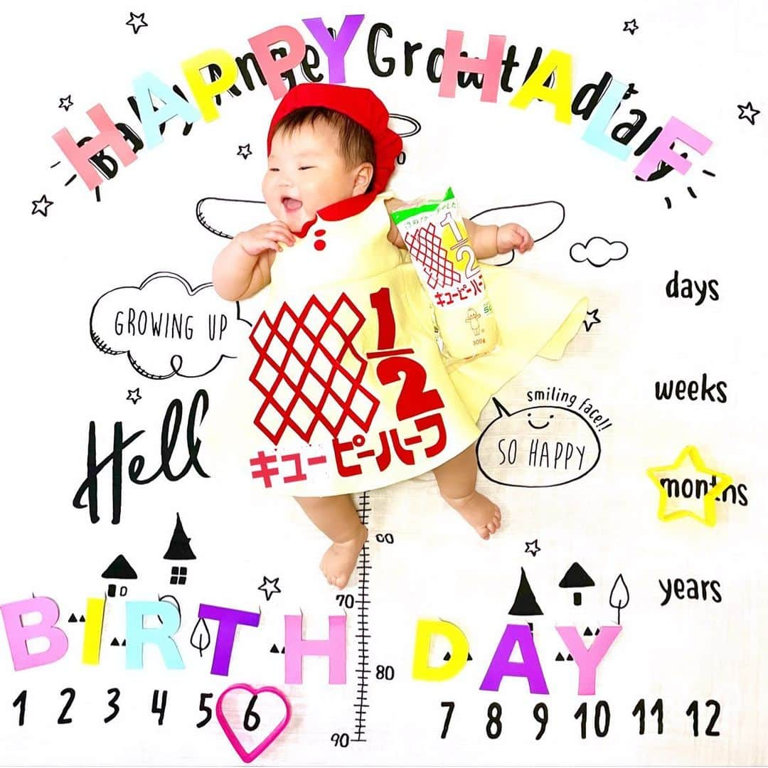 渡部太基のインスタグラム：「. My sweet angel♡ 今日で㊗️6ヶ月🎉👼  HAPPY HALF BIRTHDAY❣️ 今日から離乳食スタート🍖 成長が早い😂 #わたべんちのお姫さま #生後6ヶ月 #おめでとう #寝相アート #ハーフバースデー #キューピーハーフ #キューピーハーフマヨネーズ」