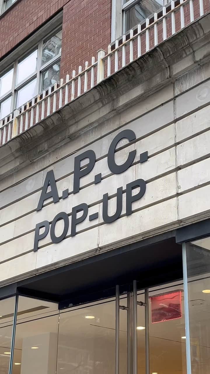 アーペーセーのインスタグラム：「Have you visited the A.P.C. Madison Ave Pop-Up yet?   Come check out the latest S/S23 arrivals, Interactions, quilts and more.   1157 Madison Ave, New York NY, 10028  Monday - Saturday 10am - 6pm Sunday 12pm - 6pm  #APCStore #APCParis」