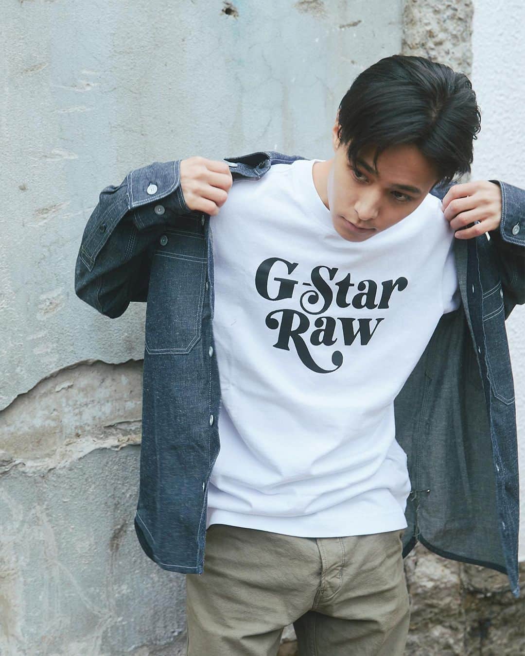 G-Star RAW Japanさんのインスタグラム写真 - (G-Star RAW JapanInstagram)「Check out @saintkour  in the Japan limited Unisex Foxy Boxy T-shirt.  G-Star RAWのグラフィックロゴTシャツが、日本限定で登場！  #GStarRAW #GStarRAWjapan #ジースターロゥ #ロゴT #Tシャツコーデ #Ｔシャツ #日本限定」4月3日 17時59分 - gstarraw_jp