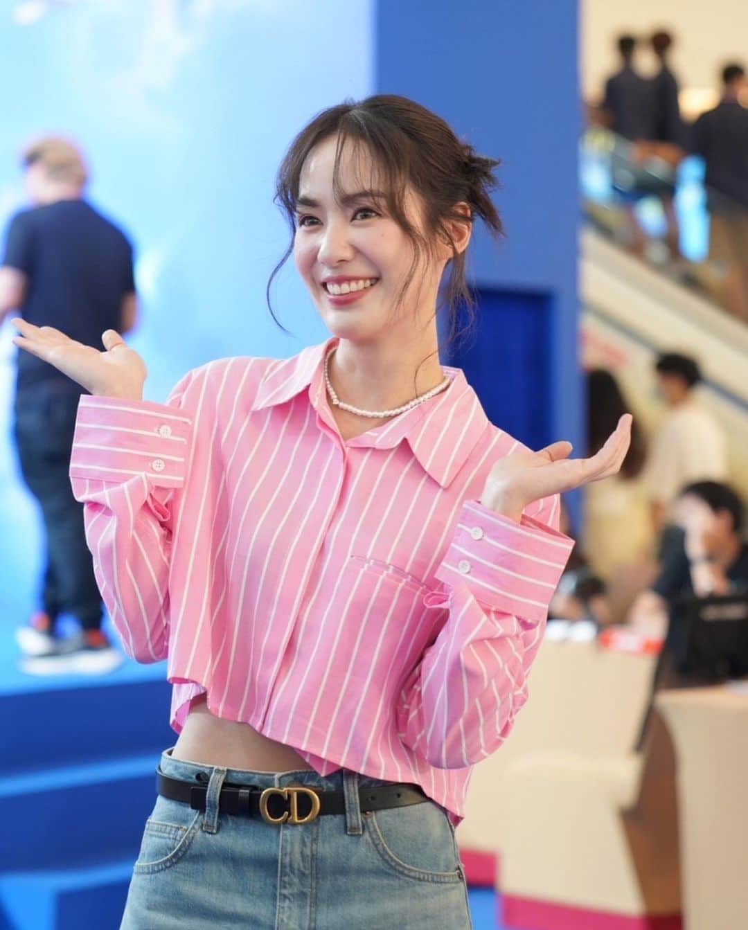 PIMTHAのインスタグラム：「📸 ขอบคุณทุกคนที่มาเจอกันนะคะ  #BigcameracannonR50 #Bigfestival @bigcamera_club」