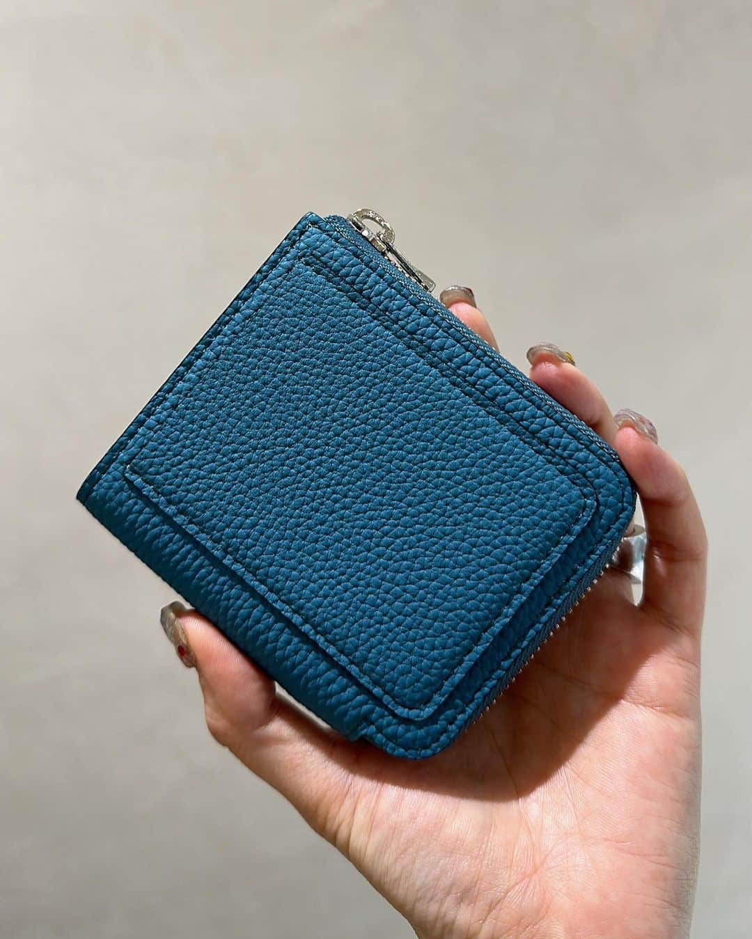 一条ありささんのインスタグラム写真 - (一条ありさInstagram)「new wallet💶♡  #itti #イッチ #wallet #new #leather」4月3日 18時26分 - arisa_ichijou