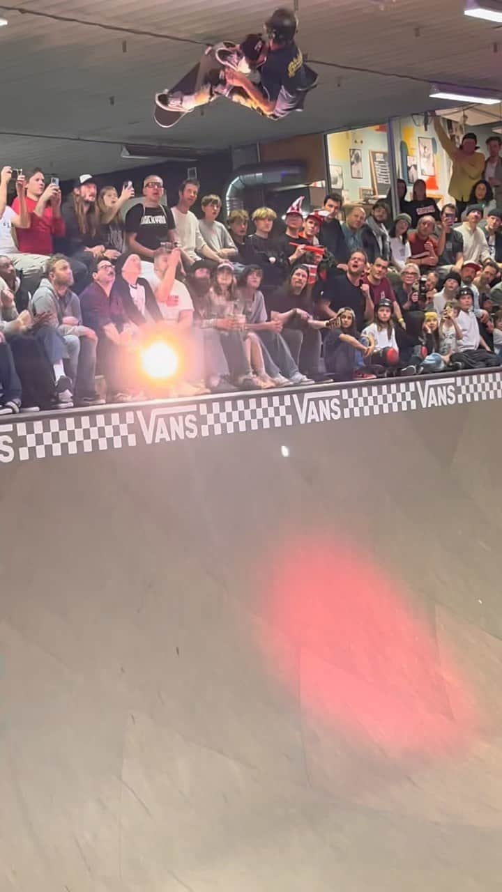 トム・シャーのインスタグラム：「Some lines from the @vert_attack finals. What an amazing time!! 📹 @vertrider.eu」