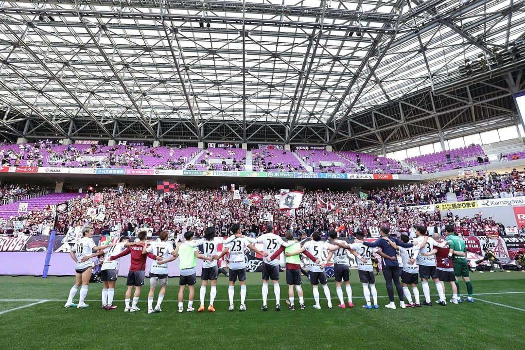 大迫勇也のインスタグラム：「良い週末を過ごせました⚽️ 今週も連勝を👍  #jリーグ  #kobe  #visselkobe  #ヴィッセル神戸  #一致団結」