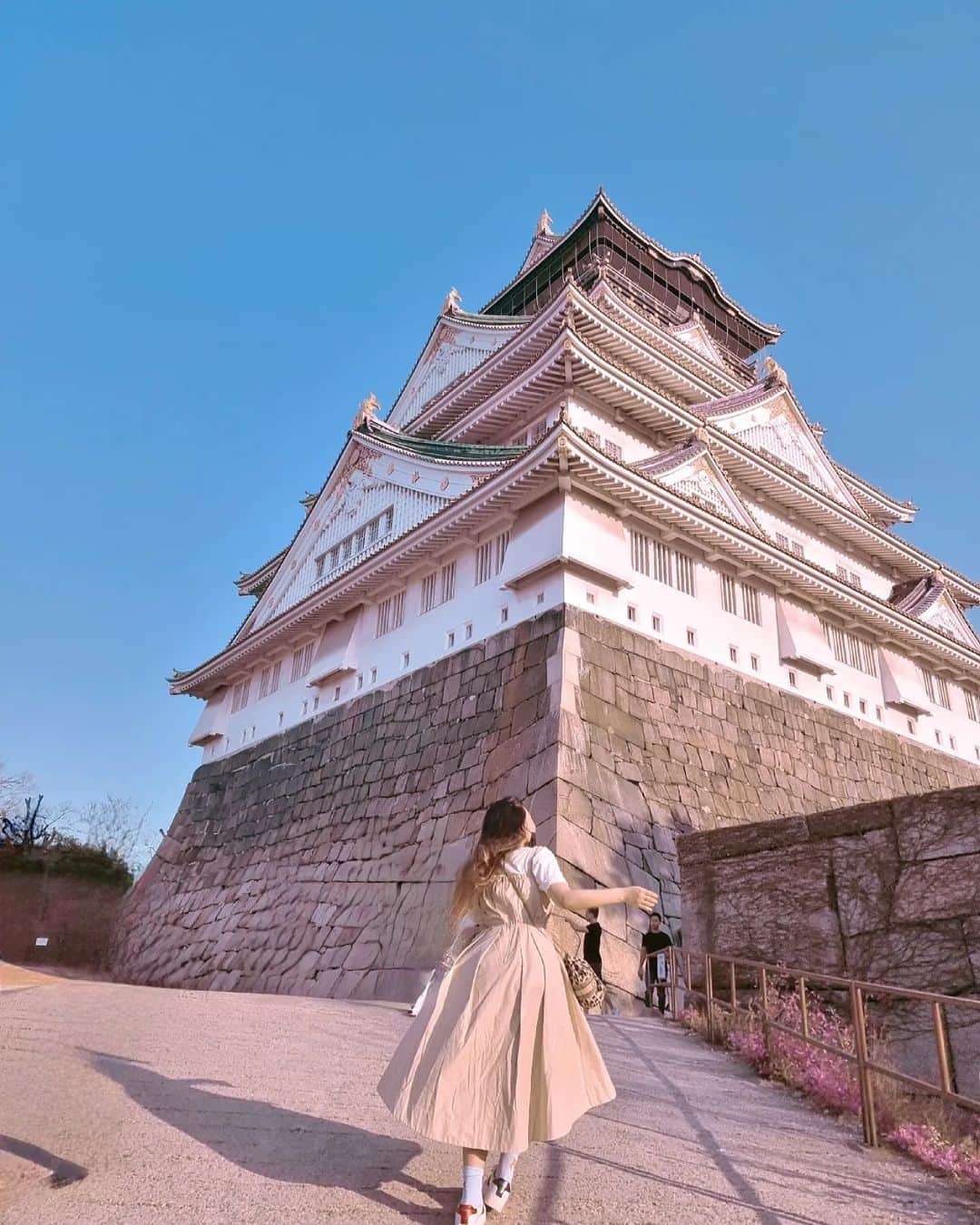 のインスタグラム：「벌써.. 7번째.... 그래도 첨 오는 친구덕에 운동중  오마이갓 !!! #강은비 #osaka」