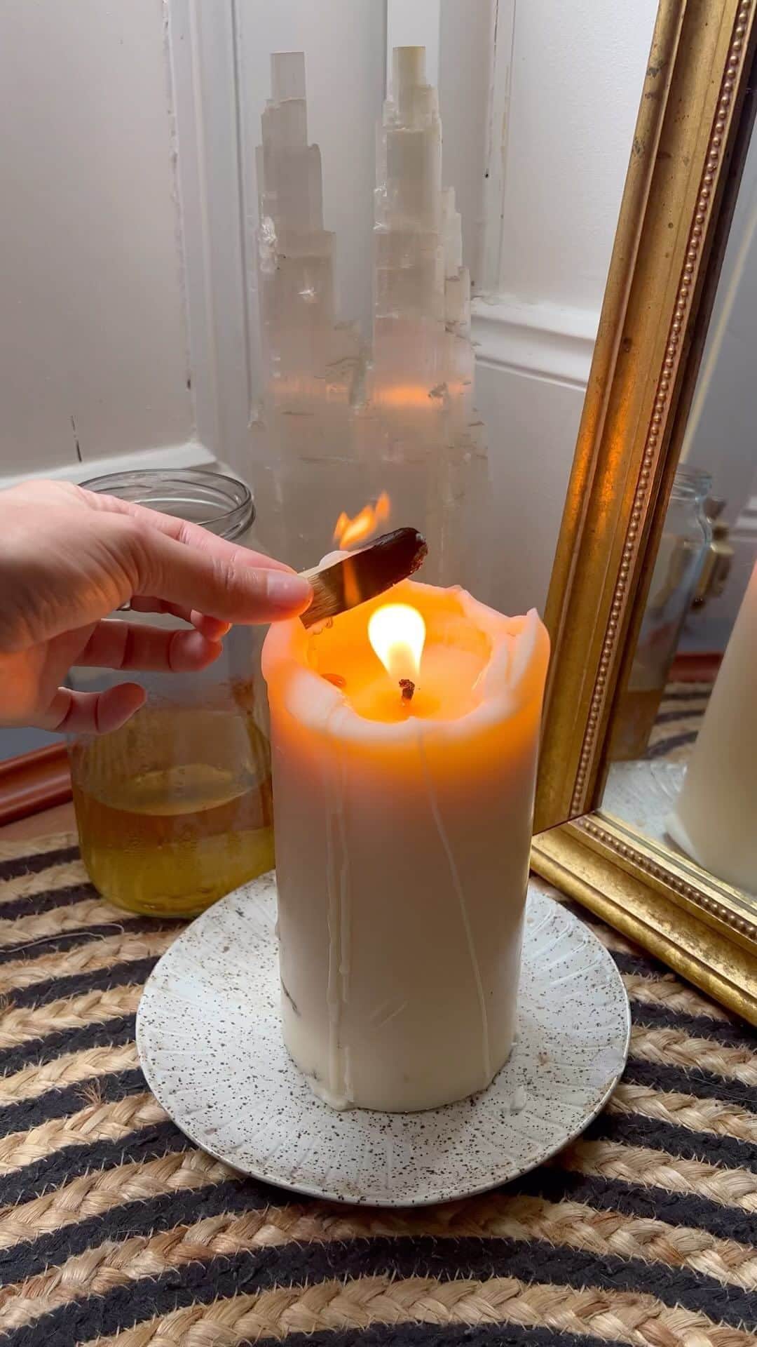 のインスタグラム：「Not all my days look like this but I cherish the ones that do 🕯️🌝🧘🏼‍♀️」
