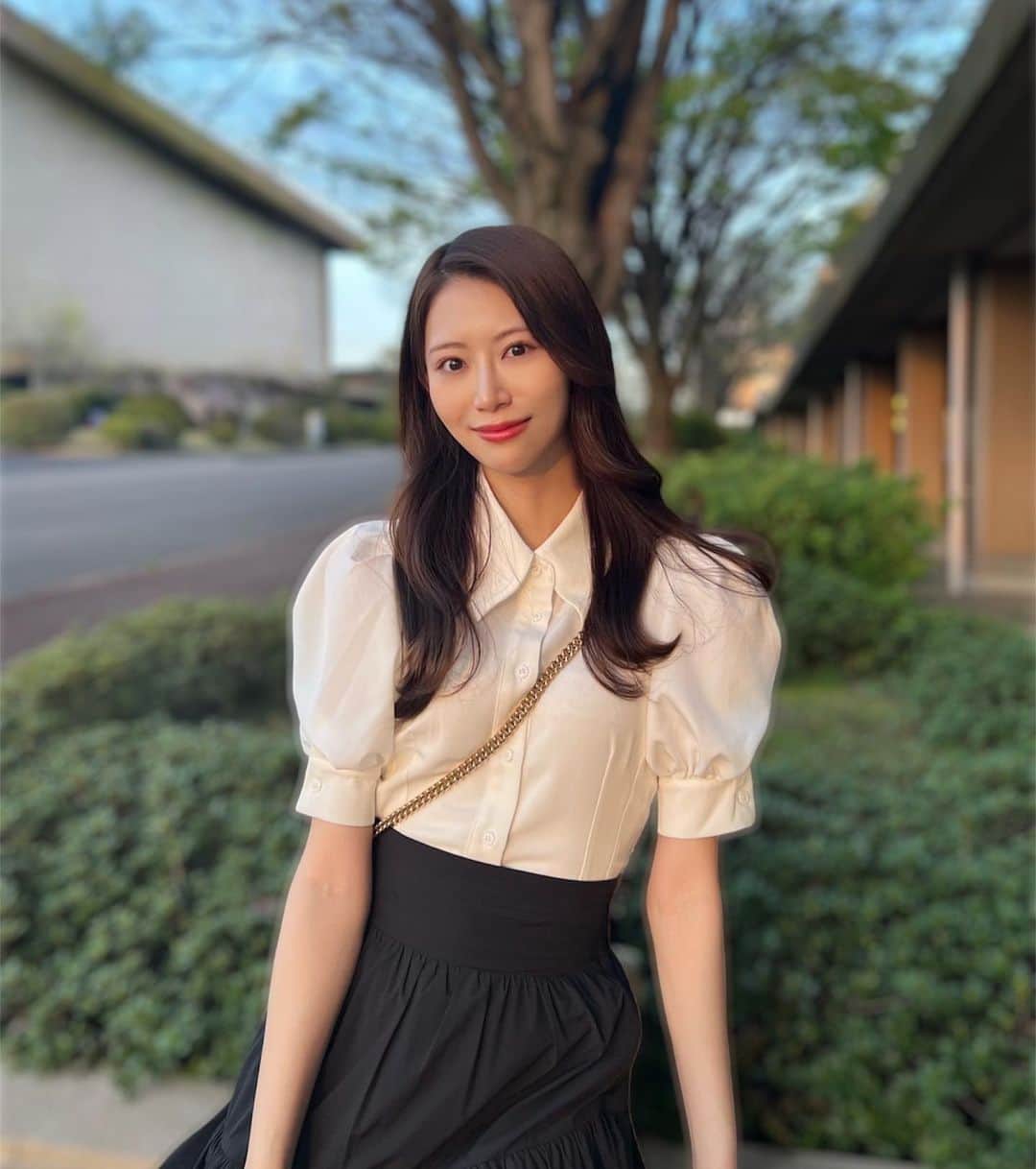 後藤理沙子のインスタグラム：「先日 #リトルリンネ でカットカラートリートメントしていただきました！ この髪色凄い好評で嬉しい🥰透明感増し増しな綺麗な色にしていただきました🍃 担当は井手さん（ @idetatsu1110 ）🧸いつもありがとうございます！ * #リトルリンネ #久屋大通 #栄美容院  #髪色  #髪型 #トリートメント #オリーブグレージュ #グレージュ #アッシュベージュ #ヘアー」
