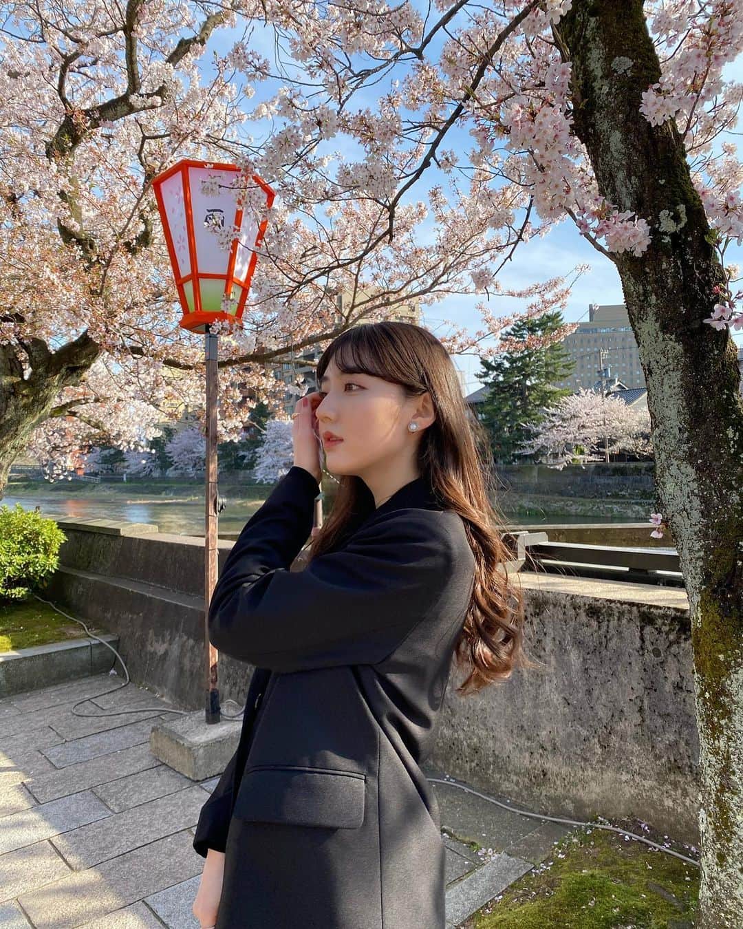 宮本和奏さんのインスタグラム写真 - (宮本和奏Instagram)「・ 桜ちゃん🌸 満開で綺麗だった  皆はお花見とかしたのー？ #宮本和奏」4月3日 19時30分 - lespros_wakana5