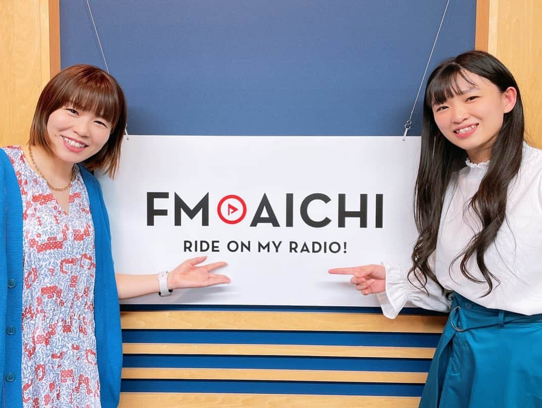 高橋萌のインスタグラム：「4月！ 新年度が始まりました🌸  今月からFM AICHIで 月～木曜日 11:30～14:30 放送中の DAYDREAM MAGIC 水曜木曜を担当させていただきます🎙  月曜火曜の吉川朋江さん☺️ とても優しくていろいろなことを教えてくれてます😭💓大感謝…！  初めての担当は4月5日です🫡 お昼時間ぜひ一緒に過ごしましょ📻  #FMAICHI #daydreammagic  #エフエムアイチ #デイドリ807  #radio #radiko」