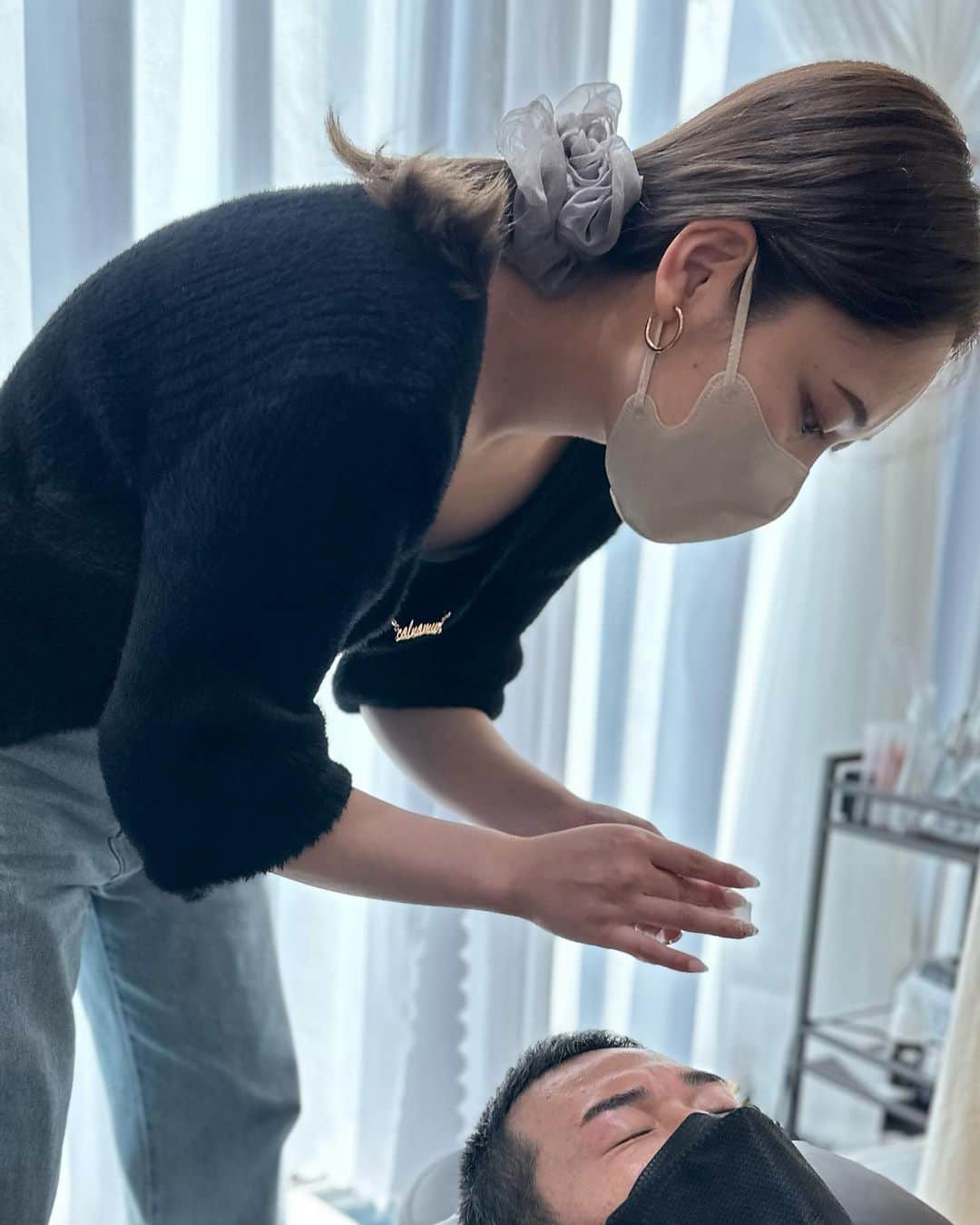 ニッチロー'さんのインスタグラム写真 - (ニッチロー'Instagram)「知り合いのコリンさんに  眉毛整えてもらいました  おじさんも小綺麗にしないと  キリッとシャープになって  いいヒットが打てそうです  #maisondepolaratelier #メゾンドポラールアトリエ #眉毛サロン  #広尾 #ニッチロー」4月3日 19時38分 - nicchiro5.1