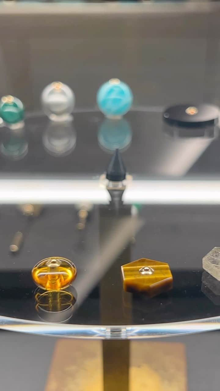 Hirotaka Jewelryのインスタグラム：「Gemstones to customize your “Spear”, “Bumblebee” or “Orbital” earring.  Each individual stone has a different pattern, color and tone for a truly one-of-a-kind piece. #hirotakajewelry」
