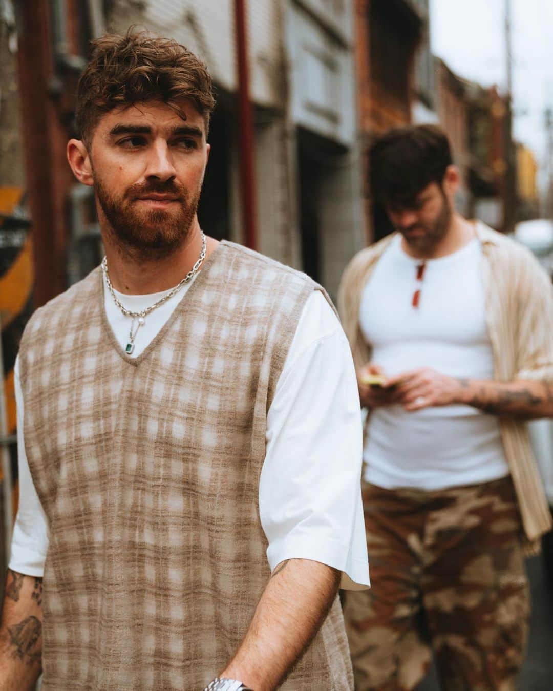 The Chainsmokersさんのインスタグラム写真 - (The ChainsmokersInstagram)「the gang goes to hong kong」4月3日 20時19分 - thechainsmokers