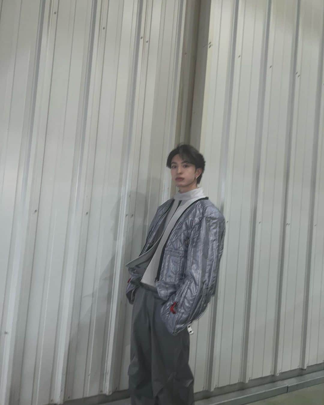 木村慧人のインスタグラム：「"PANORAMA JET" MV公開しました‼️  今回LAで 撮影しました🛩  僕たちの想いが 詰まっていて かなり壮大なMVになってます‼️  たくさんの方に届きますように🛩 感想もお待ちしております✨  LAで撮影した写真 どんどんあげますね😏」