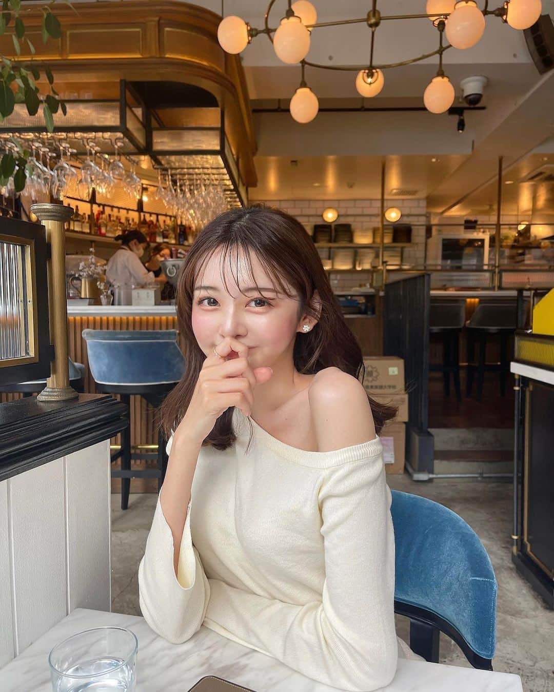 chiharuのインスタグラム：「pierce @anmutofficial.jp ♡」