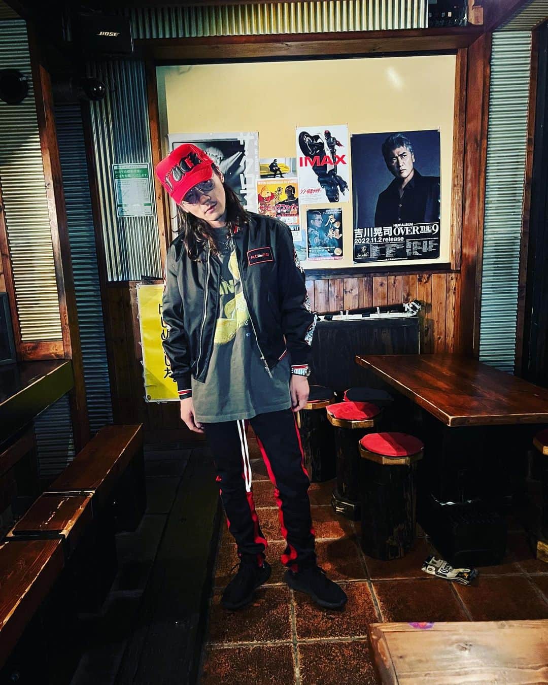 庄村聡泰のインスタグラム：「#サトヤスタイリング 頭 #クロムハーツ 眼 #レイバン 上 #ディオール  中 @korn_official  下 #フィアオブゴッド  靴 #イージー350  銀 #クロムハーツ 昨日はノットフェスに行っておりました」