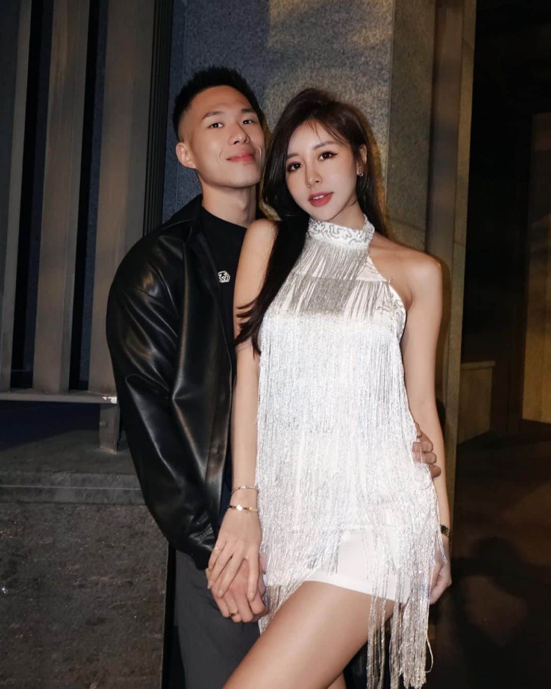 のインスタグラム：「三週年快樂的日子💖 對你的愛依舊沒變還越來越多哈哈哈哈～喜歡24小時跟你在一起♥ 永遠幸福快樂！ 美麗洋裝 @z.zebra0611」