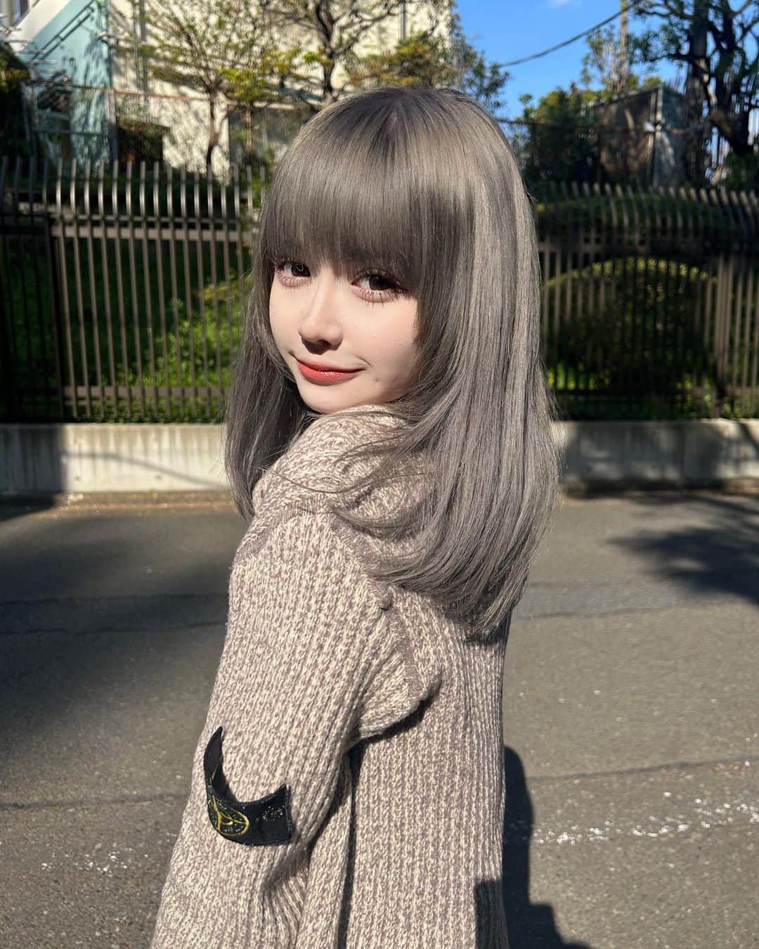 スタイン瑠歌さんのインスタグラム写真 - (スタイン瑠歌Instagram)「髪の毛さらさら女なるためがんばりまふ、」4月3日 21時43分 - luca________1114
