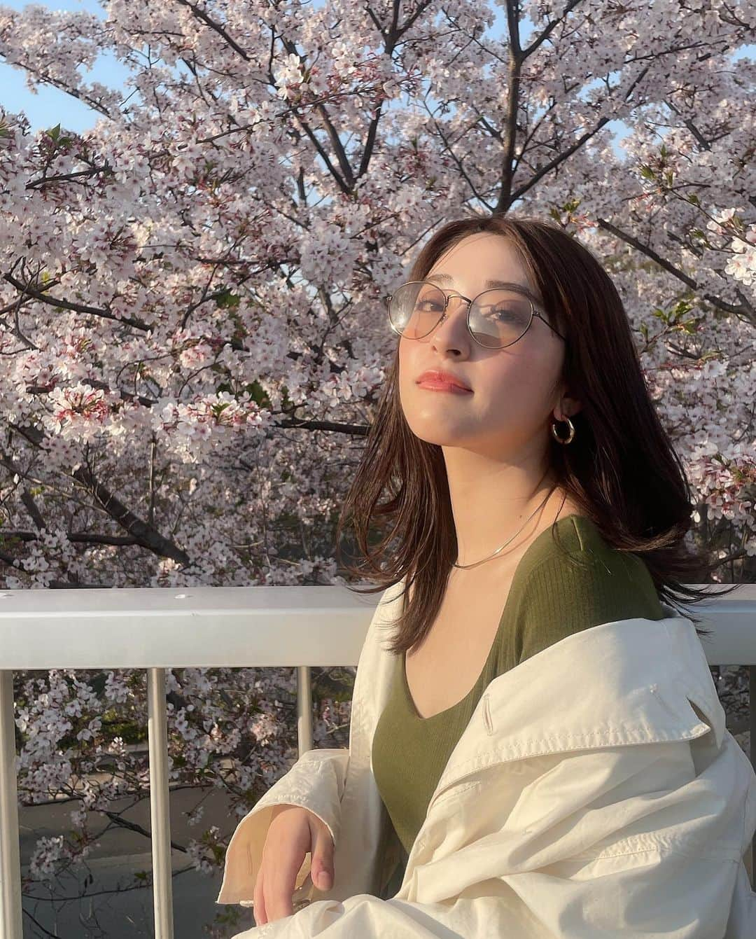 山崎亜美瑠さんのインスタグラム写真 - (山崎亜美瑠Instagram)「さくら. . . #桜 #桜ノ宮 #お花見」4月3日 21時44分 - amiru__7