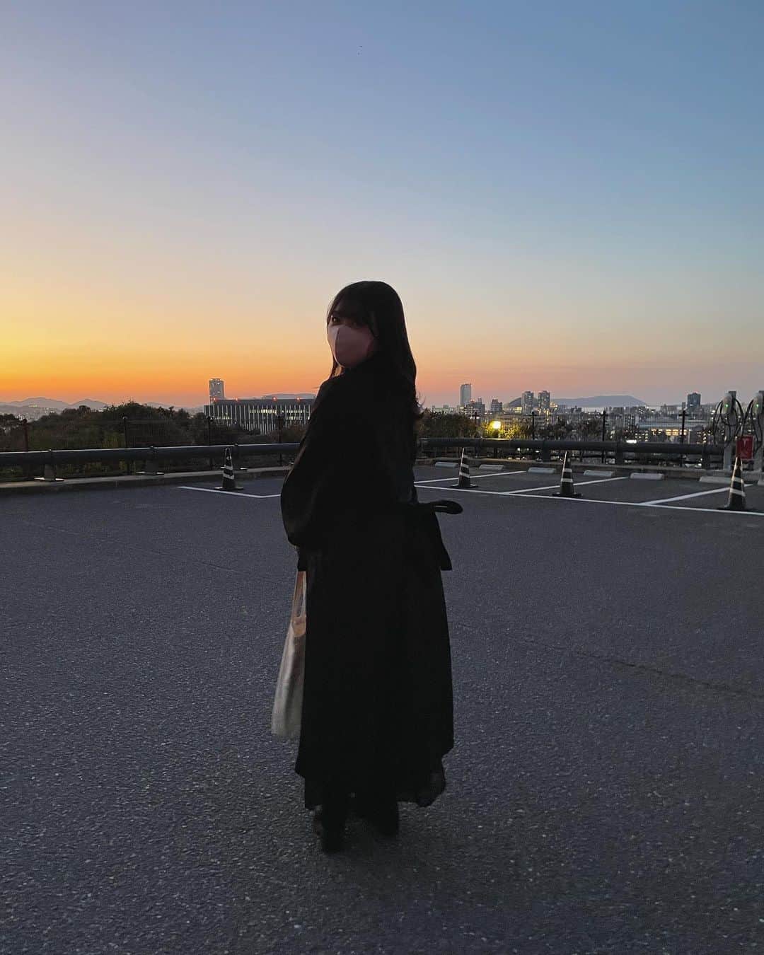 武田智加さんのインスタグラム写真 - (武田智加Instagram)「撮影終わりの夕暮れ︎  この時間とっても好き‪‪❤︎‬」4月3日 21時58分 - moka0225_hkt