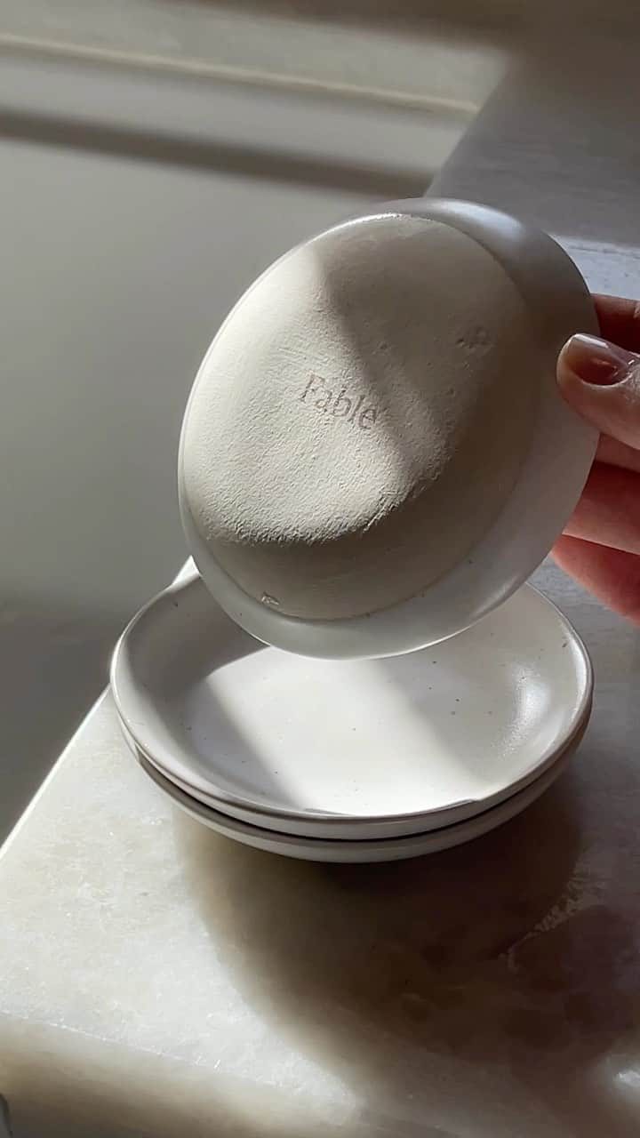 オレーシャ・ルーリンのインスタグラム：「Can you be in love with your dinnerware, flatware, and glassware… yes you can if it’s @dinewithfable. It’s Earth Month ( although that’s every month in my opinion) and the first brand I want to highlight is @dinewithfable. Not only do they make the most stunning timeless pieces for your home but they are committed to becoming a no waste company. Working exclusively with quality materials and conscious processes that preserve the earth @dinewithfable is not just a plate … it’s a commitment to a better tomorrow. I could go on for days why I love this brand and their products so much but do yourself a solid and read the “ ABOUT” section on the website. If you’re in the market to purchase I have a code for you for a discount at checkout : OLESYARULIN10OFF」