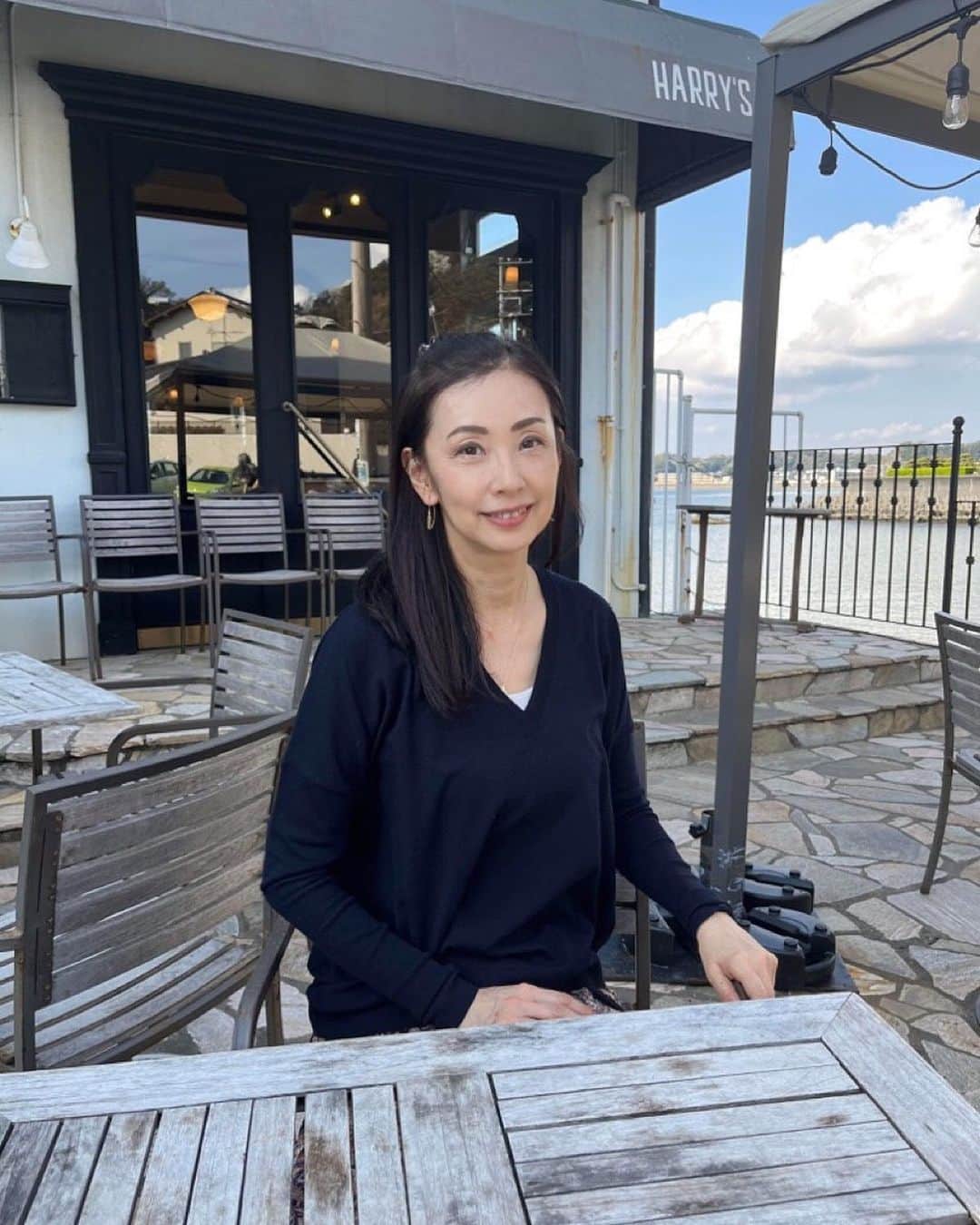 田村翔子のインスタグラム：「もう一枚、葉山の写真です😃  #葉山#カフェ#海が見えるカフェ #hayama#lifestyle#ライフスタイル#田村翔子」