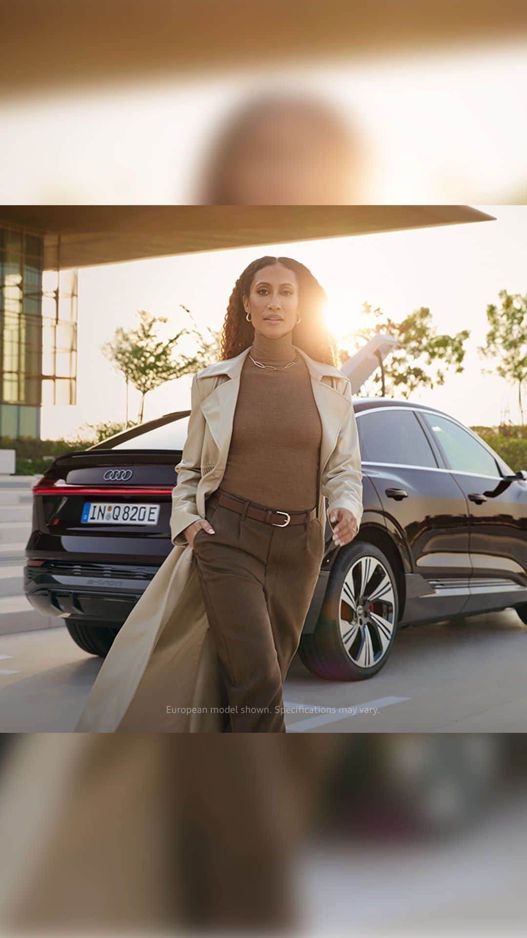 Audiのインスタグラム：「We are proud to introduce new #AudiPartner @ElaineWelteroth whose sophisticated style and trailblazing work as an award-winning journalist, bestselling author, and TV host embodies the elegance in innovation of the new fully electric Audi Q8 Sportback e-tron. Visit the link in the @Audi bio to learn more about our new chapter and the Audi Q8 e-tron models. #FutureIsAnAttitude #Q8etron #emobility」
