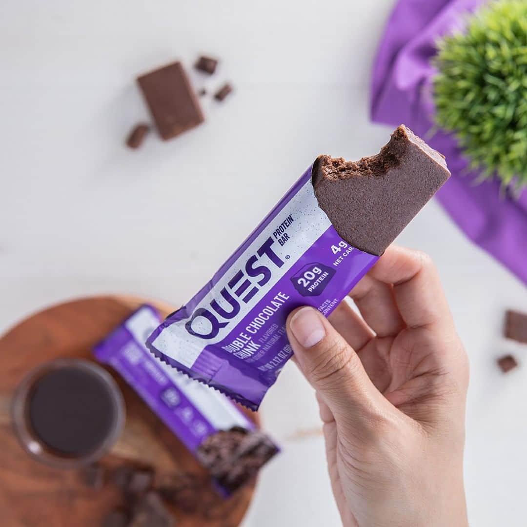 questnutritionさんのインスタグラム写真 - (questnutritionInstagram)「Quest Classroom session! Today we’re learning about the Better, Softer, Yummieeeer Double Chocolate Chunk #QuestBar. 💪🍫 Who loves this flavor? 🤓 #OnaQuest #QuestNutrition #QuestBars」4月4日 0時53分 - questnutrition