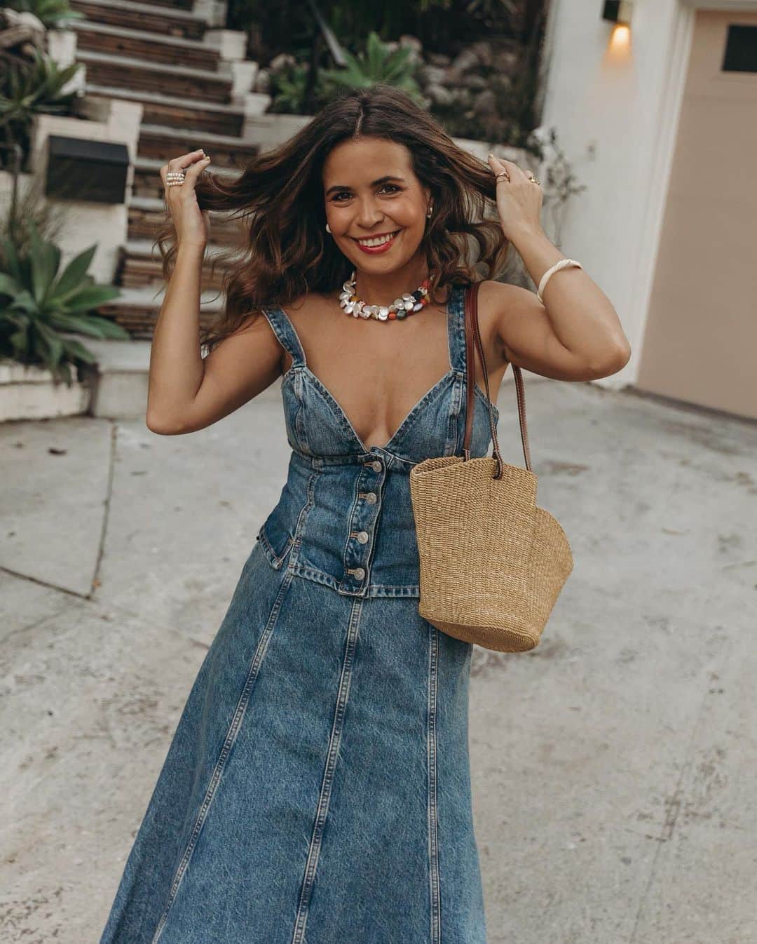 Collage Vintageのインスタグラム：「Calling the spring on a denim set… #springfashion #outfitoftheday」