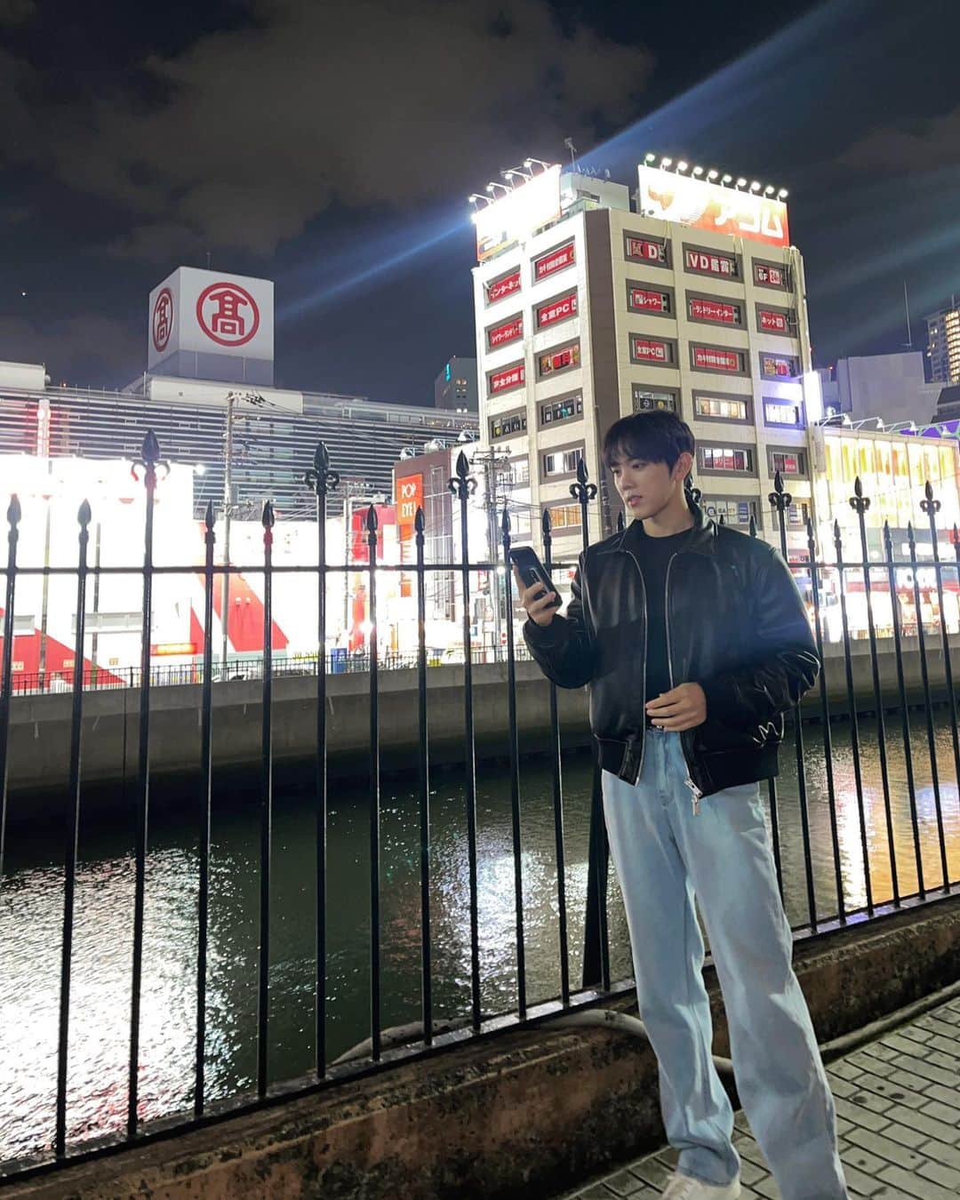ジョンギュンのインスタグラム：「Spring of Yokohama with @ronstagrammmmm  @realxxzxuk  @kichun_hwang」