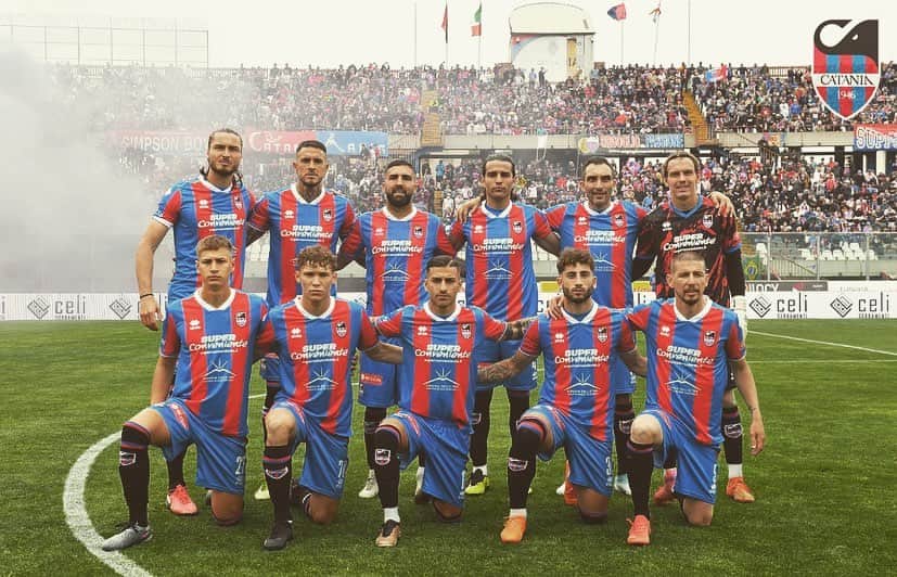 ジュゼッペ・デ・ルカのインスタグラム：「Grande vittoria avanti così 🔴🔵..🦁🌋🐘..+3」