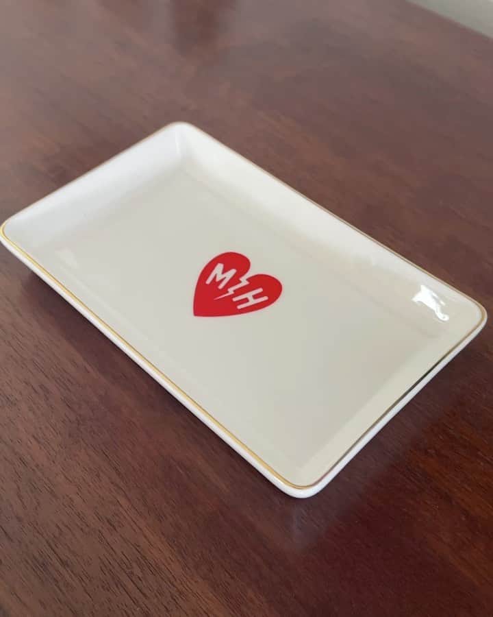 メイヤー・ホーソーンのインスタグラム：「Introducing the MH VALET TRAY artinsanally crafted from posh porcelain with gold rim accent because you deserve it. You can literally do anything with this. In the shop now. Operators are standing by!!」