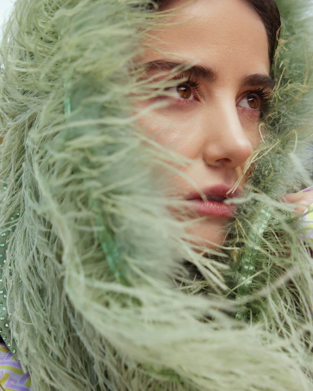 Ozge Gurelのインスタグラム：「Nisan 🌻 @magdergi」