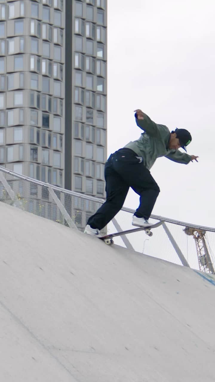 ケビン・ホーフラーのインスタグラム：「MONSTER ENERGY ! SIDE MISSION IS LIVE ON THRASHER.」