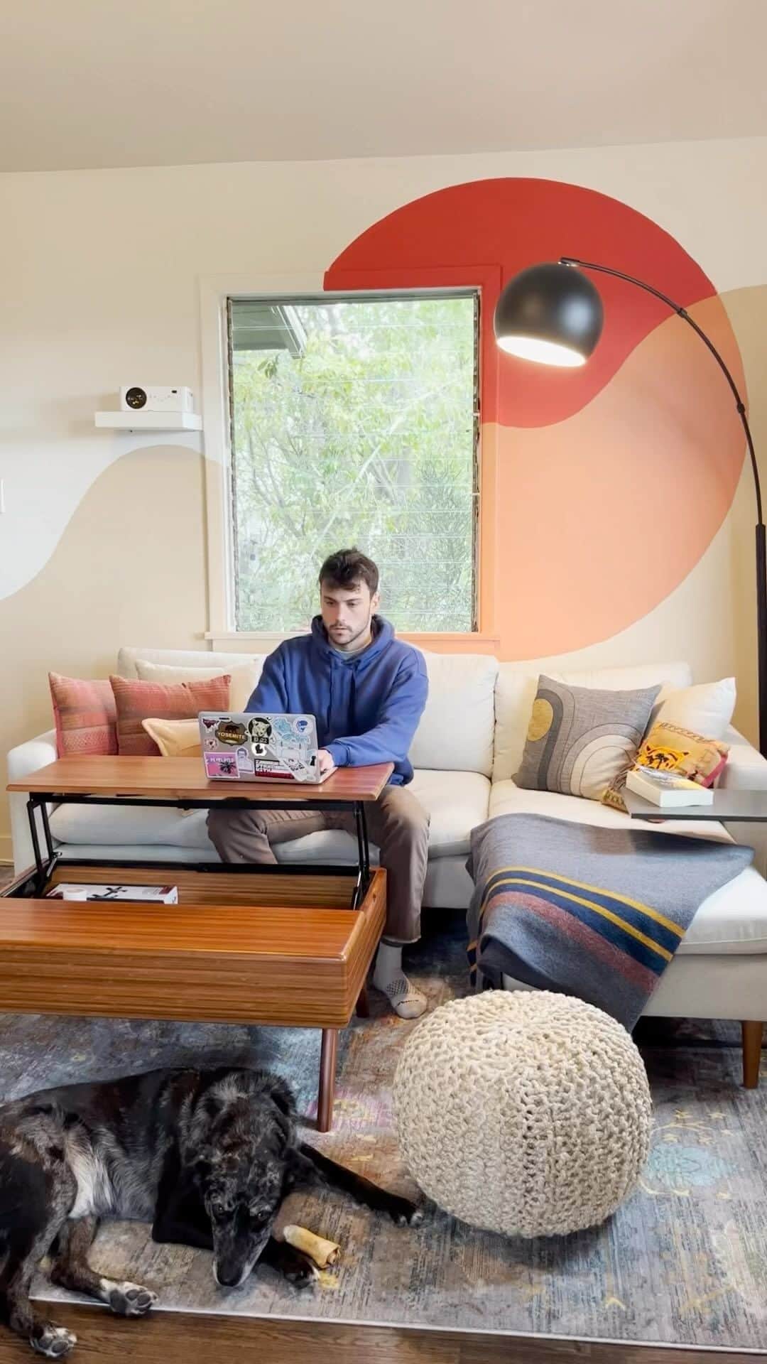 ジャック・ファライーのインスタグラム：「#ad After my brother moved into his new place we decided to do a DIY kitchen remodel to make it feel more like home. The remodel was pretty stressful so when it came time to redecorate I knew we needed an easy & affordable solution: enter @fernish. I couldn’t be happier with their service. Everything from picking out pieces on the website to delivery and assembly was such a breeze that even my brother and I couldn’t find something to disagree on. The best part? You can rent, rent to own, or straight up buy what you like. Talk about versatility. If you’re looking to shake things up with some new furniture you can use code FALAHEE25 to take 25% off your first month. Thanks #Fernish <3   Interior design: @laurelline  Still photography: @mksadler」