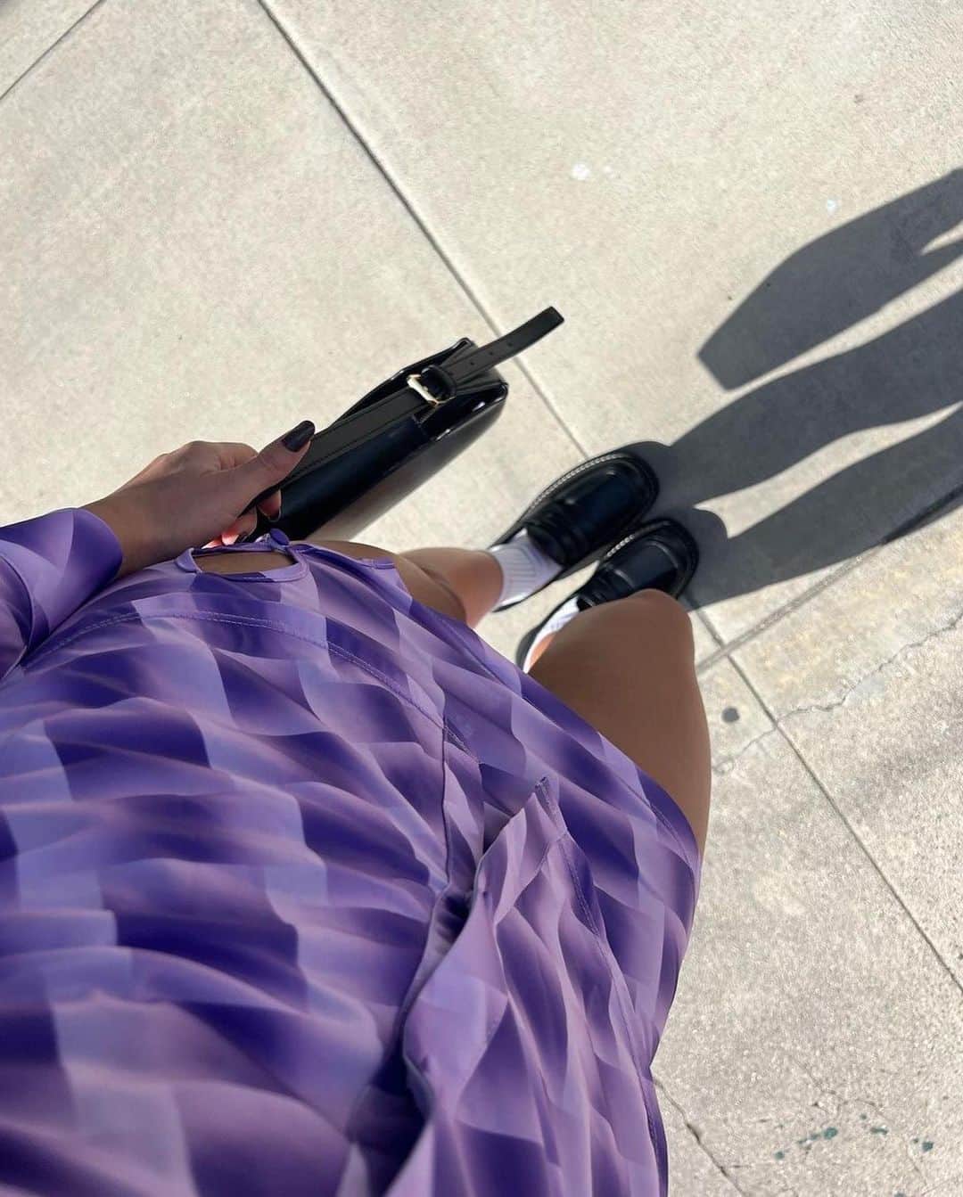 エイミー・ソングさんのインスタグラム写真 - (エイミー・ソングInstagram)「@juj.lin giving us life in the purple check Earnest top + Madelyn mini skirt.   #matchingset #geometricpattern #effortlesslychic #revolve」4月4日 2時22分 - songofstyle