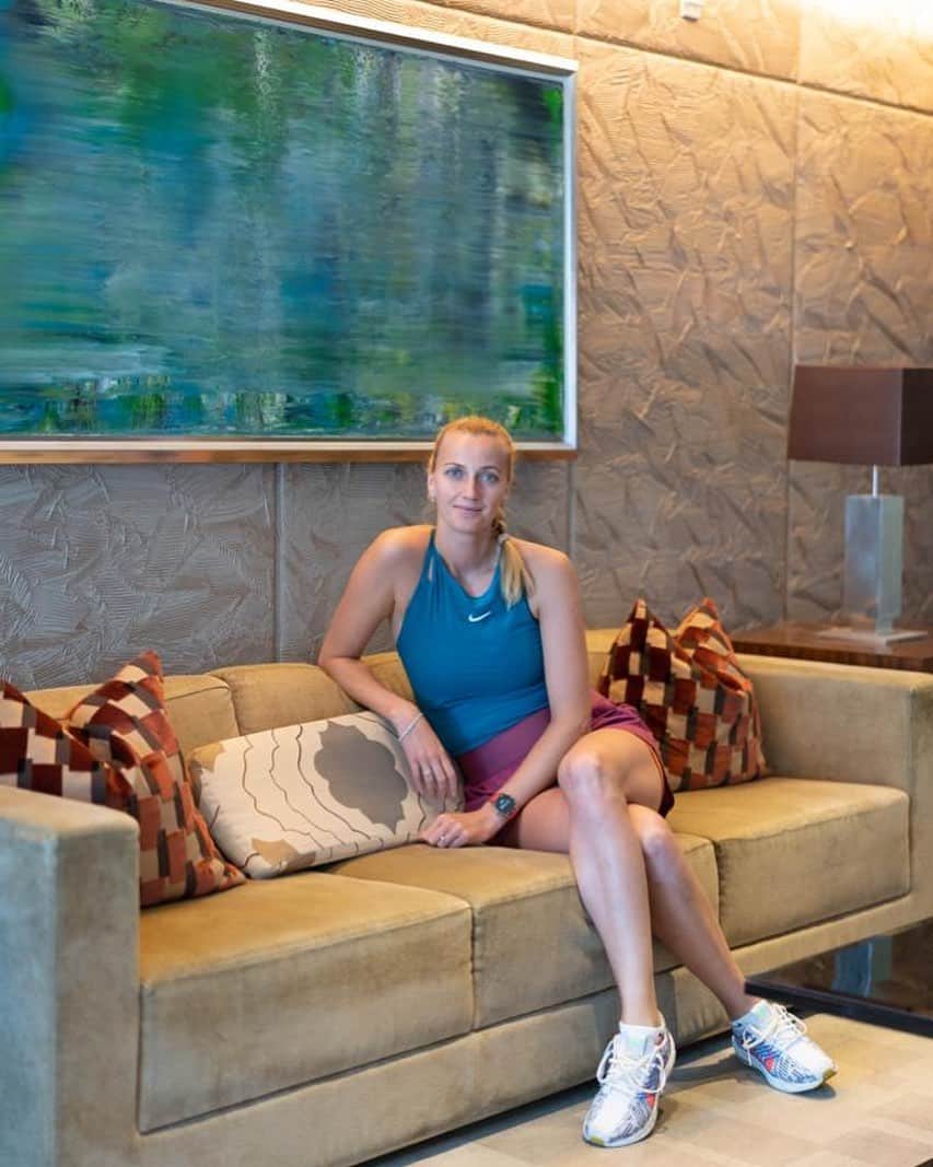 PetraKvitovaのインスタグラム：「When you stay for a long time during a tournament, your hotel starts to feel like home and becomes part of the routine. @jwmarriottmarquismiami thank you for a wonderful stay and for the small touches that made it extra special this year ♥️🙏」