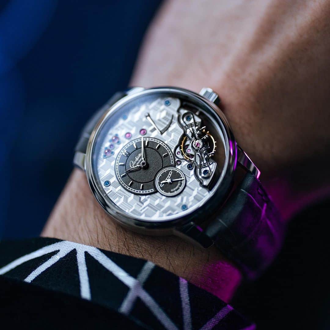 Daily Watchさんのインスタグラム写真 - (Daily WatchInstagram)「Up close with the new @GlashuetteOriginal PanoInverse Limited Edition. Presented in 42mm platinum case with partially skeletonized dial. A limited edition of just 50 pieces #glashutteoriginal #glashuetteoriginal #glashütteoriginal」4月4日 4時23分 - dailywatch