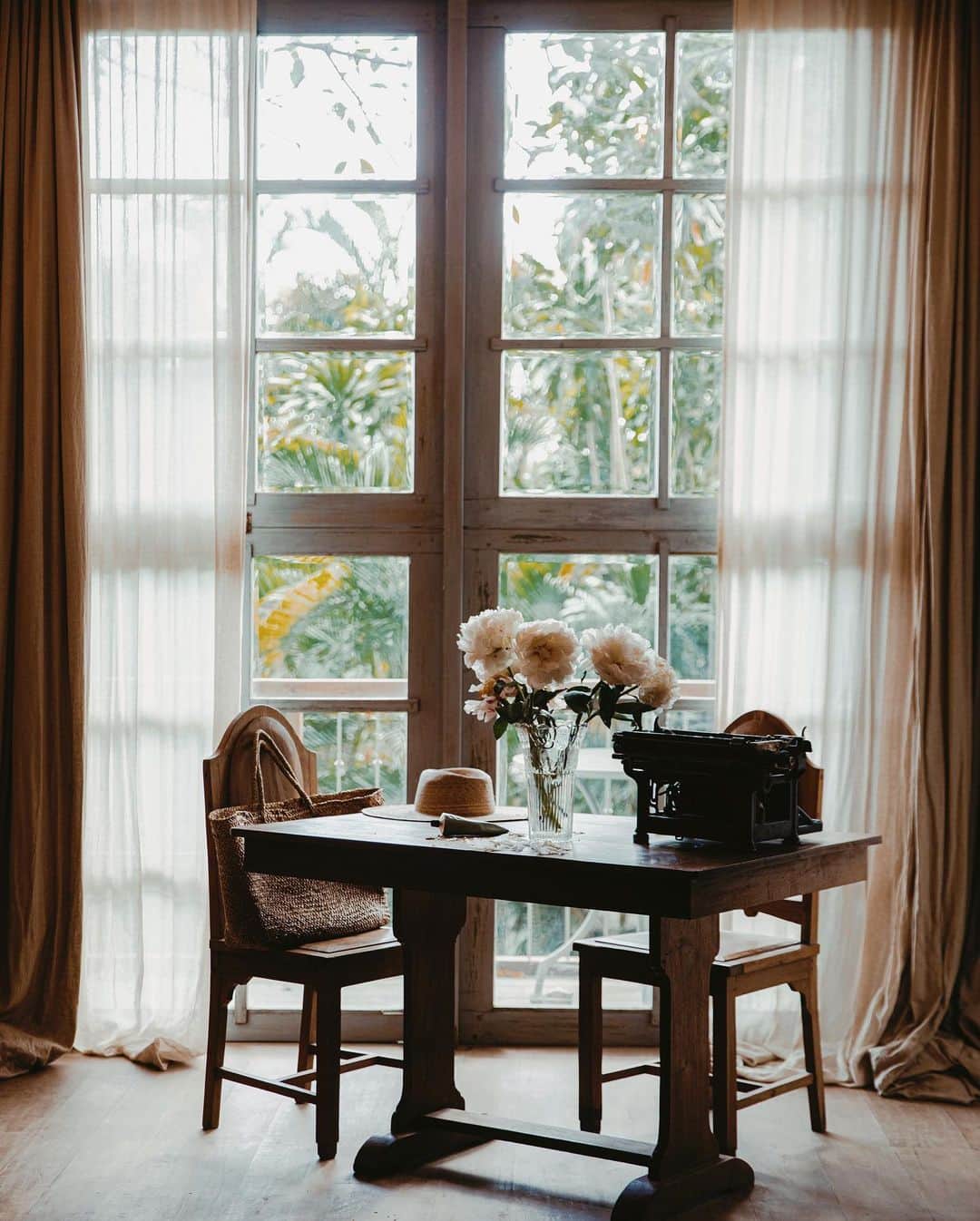 リリー＝ローズ・メロディのインスタグラム：「Mornings at @balquisseheritagehotel」