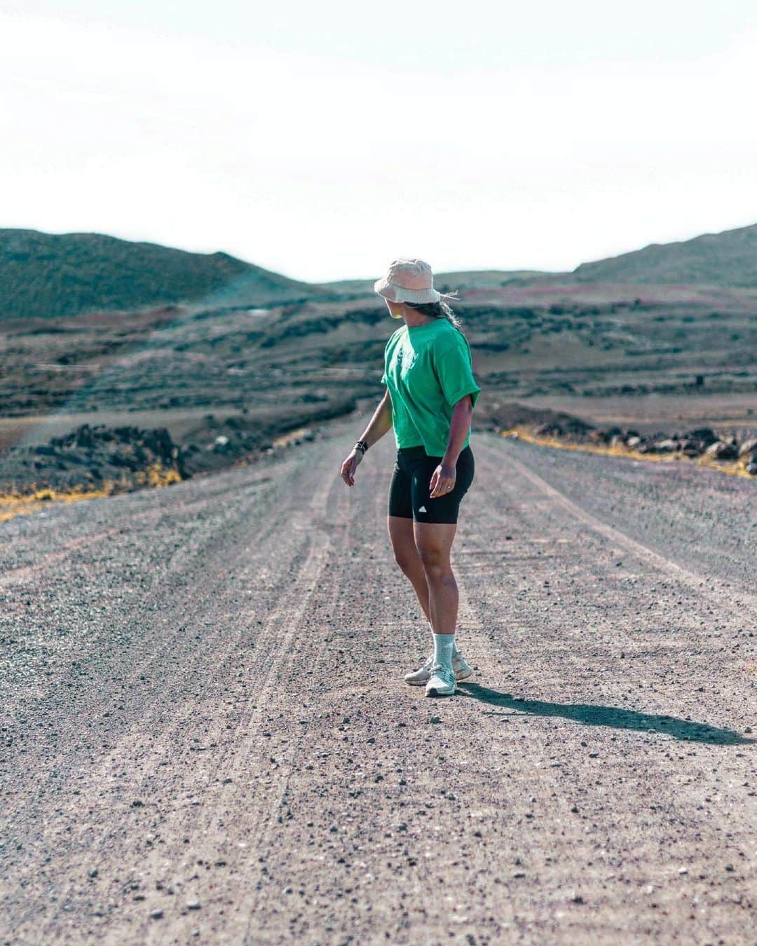 マチルド・グロさんのインスタグラム写真 - (マチルド・グロInstagram)「Quelques photos du Piton de la Fournaise 🇷🇪🙌🏻 lors de mon séjour à La Réunion ! 🤩 • • #roadtrip #pictures #goodmemories #beautifullandscape #paradise」4月4日 4時31分 - gros_mathilde