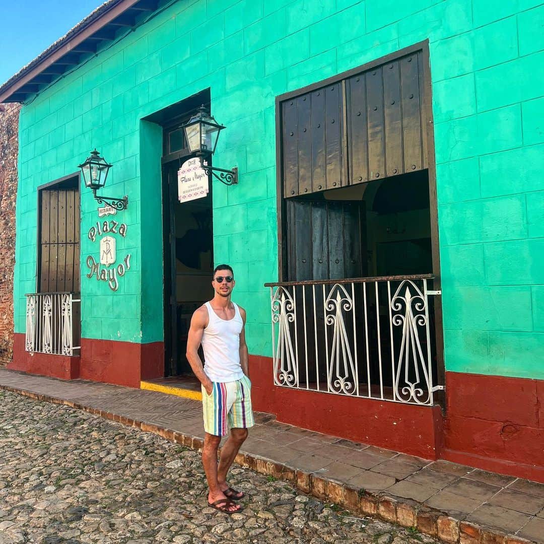 ヨリック・ヘンドリックスのインスタグラム：「TRINIDAD 🇨🇺」