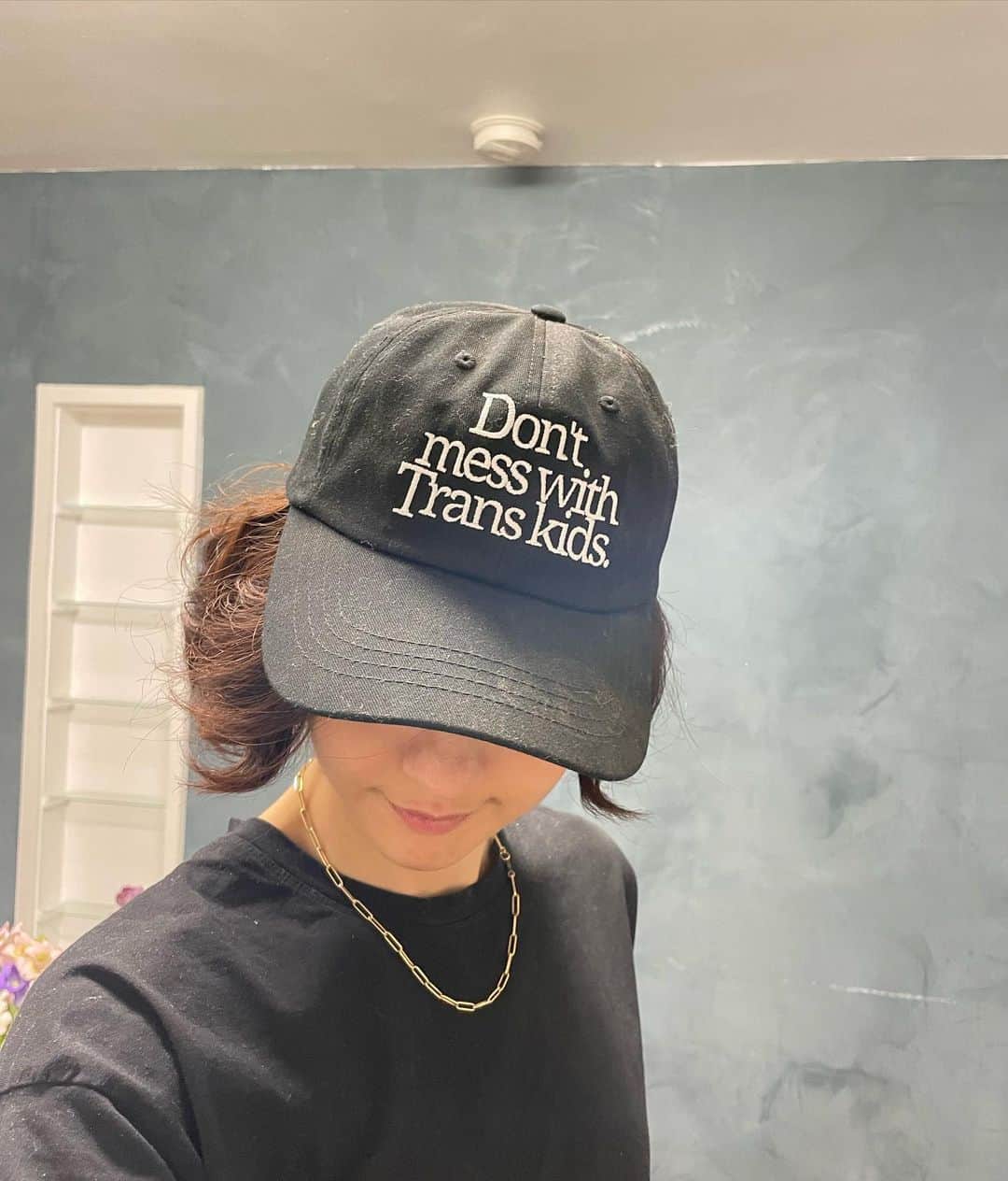 ケイティー・フィンドレーのインスタグラム：「Reminder that if you post transphobic shit on my page it will be GONE LIKE DONKEY KONG so fast baby. Don’t bother. (@masonalexanderpark remember this kitchen?)」