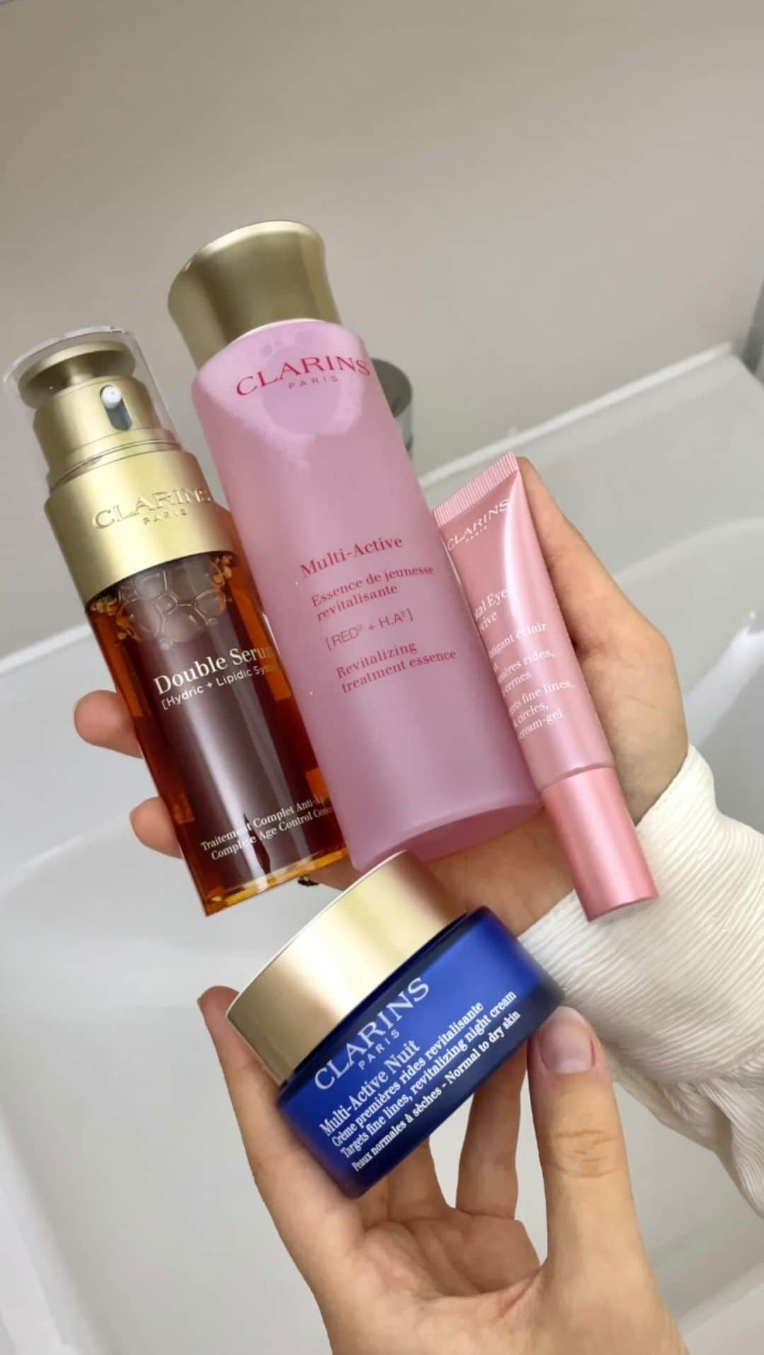 Clarins Canadaのインスタグラム