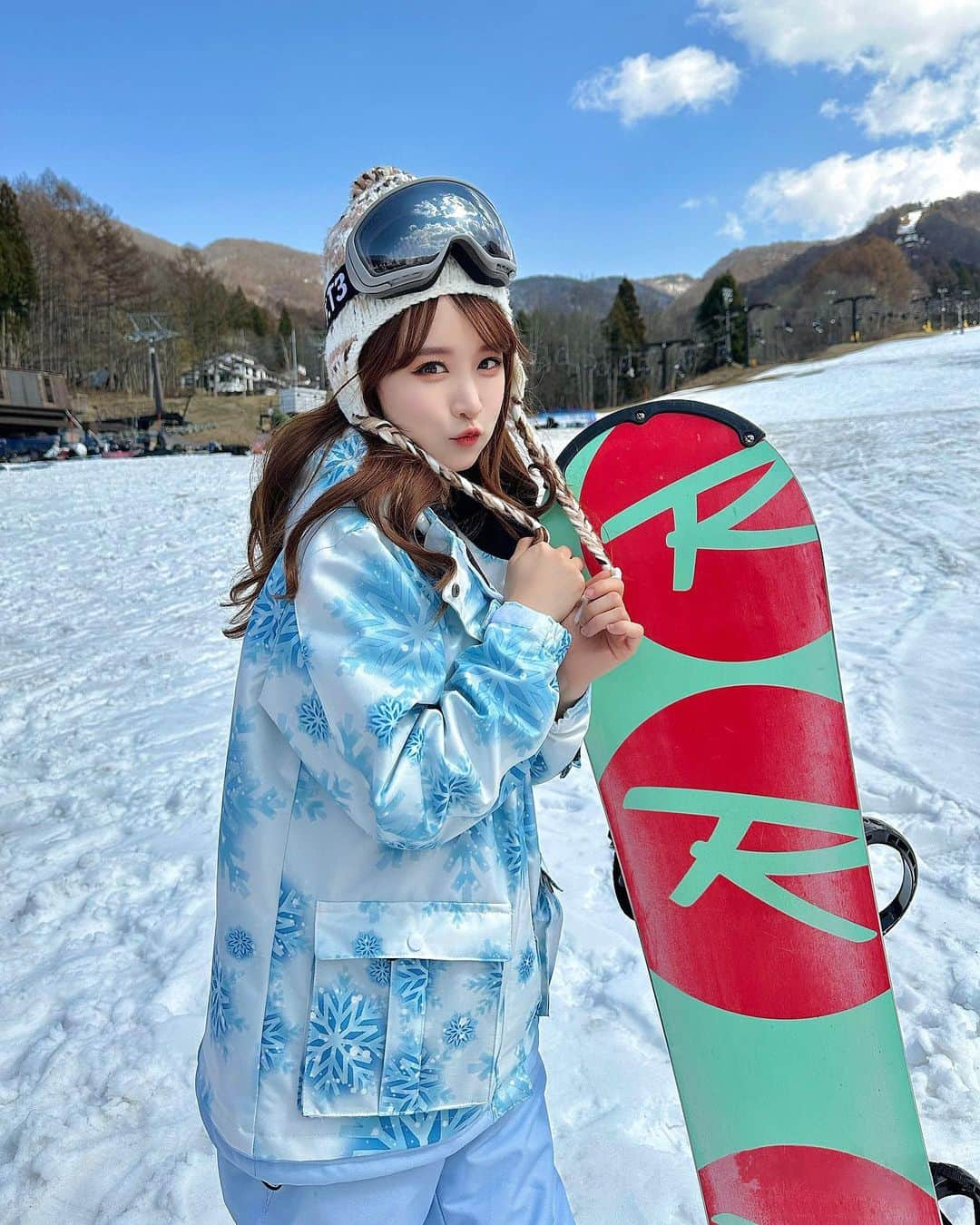 Sarraさんのインスタグラム写真 - (SarraInstagram)「This is my second time snowboarding🏂✨ 人生2回目のスノボ☃️😆💕左右ターンを教えてもらった🔰 . . . . #スノボ#スノボ女子#スノボウェア#スノボー女子#スノボ好きな人と繋がりたい#スノボ初心者#スノーボード#スノーボード女子#スノーボードウェア#スノーボード好きな人と繋がりたい#スノーボード初心者#ほうだいぎスキー場#宝台樹#宝台樹スキー場#スキー#スキー場#スキー女子#スキー好きな人と繋がりたい#ニット帽#群馬#群馬観光#群馬旅行#沼田#沼田市#snowboard#snowboarding#snowboardgirl#gunma#skiing#ski」4月4日 16時54分 - sarra31247