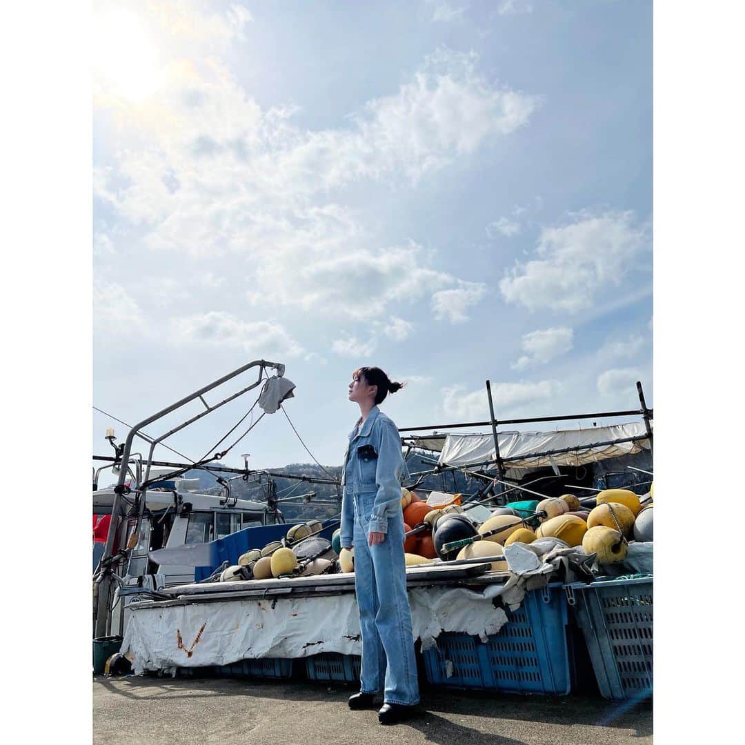 神野友亜のインスタグラム：「潮風と陽❕」