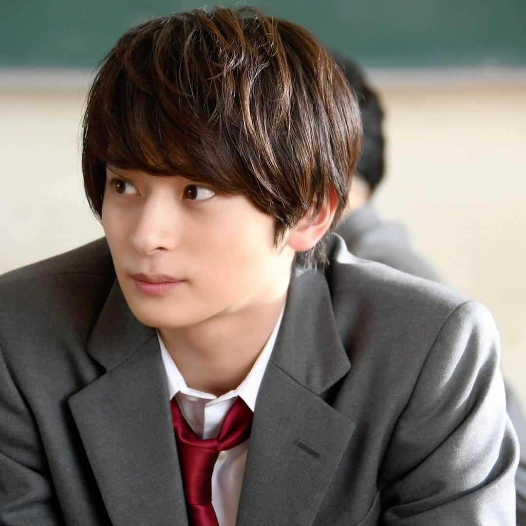 坂井翔さんのインスタグラム写真 - (坂井翔Instagram)「MBSより、ドラマ「墜落JKと廃人教師」 風間役で出演させて頂きます！  灰葉仁と落合扇言の禁断の恋、、、お見逃しなく！！ 風間くんは1話と2話の出演です！  4月6日より毎週木曜24:59〜にて放送開始。(1話のみ25:29〜)  @dramatokku_mbs #墜廃ドラマ #ドラマ特区  TVer、Hulu、MBS動画イズムでも配信されます！ ぜひ見てください🐈‍⬛❤️🖤」4月4日 18時00分 - shiyou0606