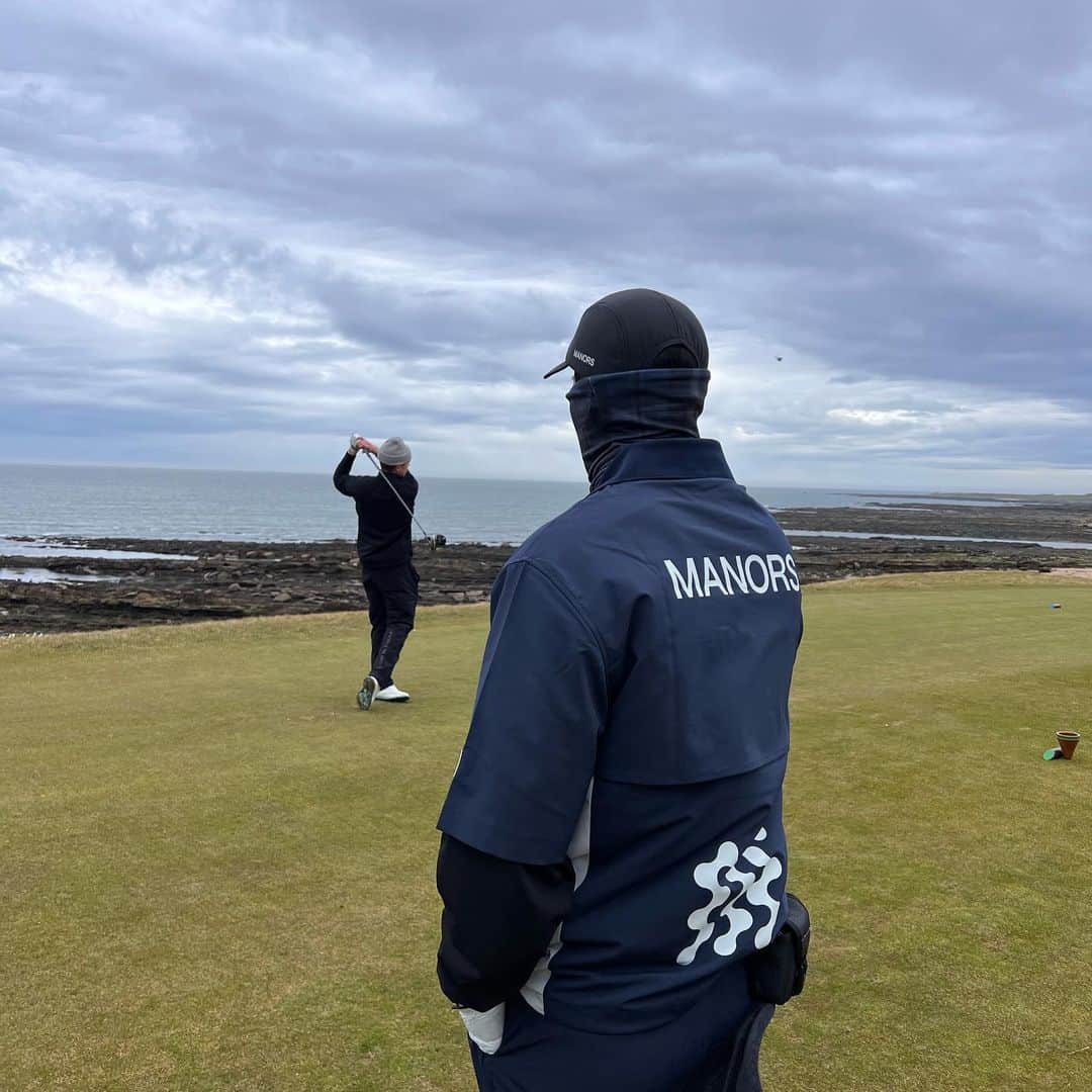 キム・ジソクさんのインスタグラム写真 - (キム・ジソクInstagram)「. . .Scotland, home of golf⛳️ . .뭐랄까, 초보운전이 아우토반 달린 느낌🤔」4月4日 17時31分 - kimjiseok16