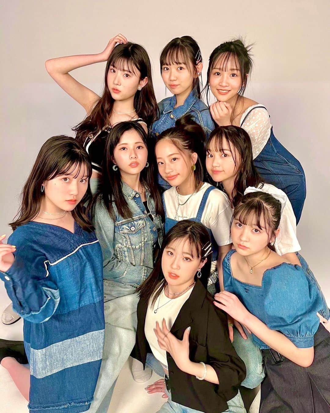 河村果歩さんのインスタグラム写真 - (河村果歩Instagram)「🌈🍒  Uni9Generation start💙  私達の学年名はユニークジェネレーション、略してユニジェネに決定しました~ .ᐟ‪.ᐟ  個性強強なメンバーで、ニコラを引っ張っていきます🙌🏻  是非 #Uni9Generation #ユニジェネ #U9G をつけて投稿して下さい♡♡  #近藤藍月 #近藤結良 #中山あやか #河村果歩 #髙橋快空 #池端杏慈 #藤野有紗 #足川結珠 #佐藤菜月海  #おはスタ #おはガール #かほっち #nicola #ニコラ #ニコモ #ニコラ4月号発売中 #SUPERGIRLS #スパガ #アイドル」4月4日 17時37分 - kawamura_kaho_official