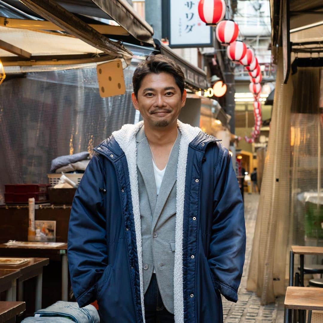 のインスタグラム：「#なにわの晩さん 第1話ゲスト #今井翼 さん #川畑泰史 さんオフショット💫  なか川さんに訪れる前にパシャリ📸 ✅お店の情報は別投稿をチェック下さい ✅公式Twitterには別オフショットをアップ中  第1話は見逃し配信はTVerにて https://tver.jp/lp/episodes/epe5qr0dz3  #橋本さとし  #羽野晶紀 #兵動大樹 #井阪郁巳  #今井翼 #川畑泰史  #山本千尋 #永田崇人  #秋谷百音  #青柳翔 #藤原詩音 #大阪 #大阪グルメ」