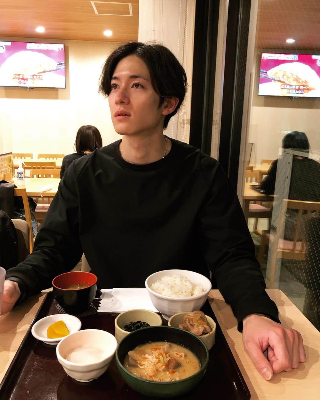 岩城滉太のグルメインスタ